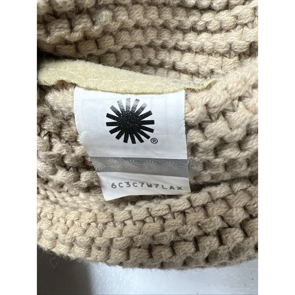 UGGs Tan Upper Knit Sweater Foldover‎ Cuff Size 5